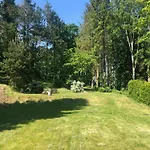 Modern House With Kayaks Near Mols Bjerge بيت للعطل